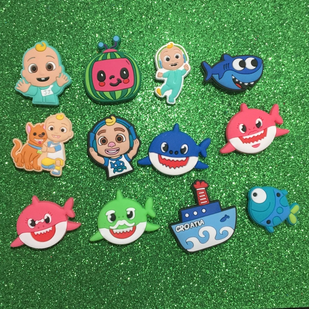 ♡♡ Set of 12pcs Cocomelon Baby Shark Mix Cartoon Shoe Charms